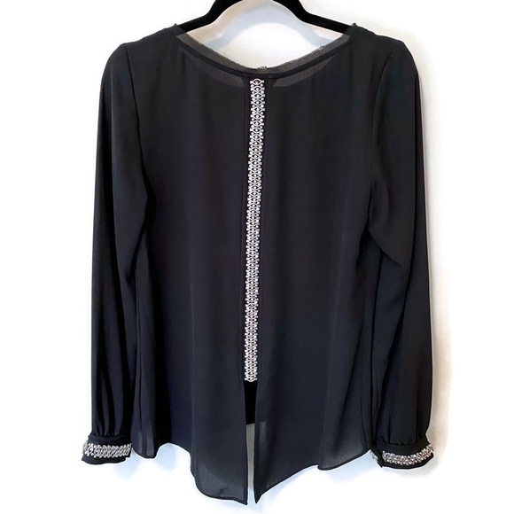 NWOT Guess Blouse with Pearl and Metallic Accents - Picture 2 of 8